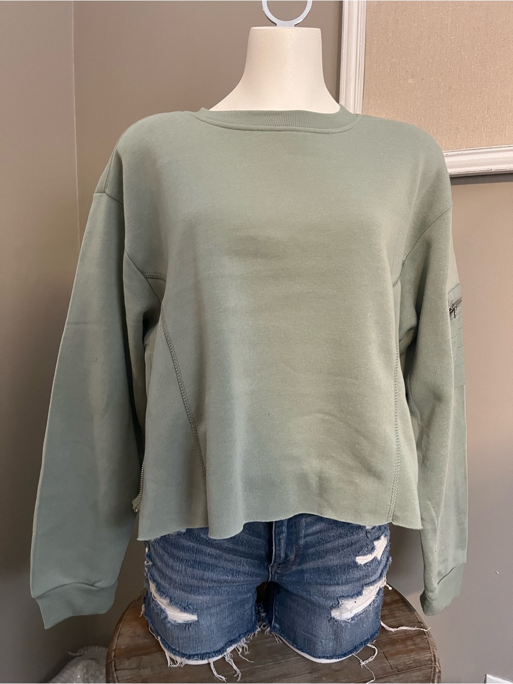Forever 21 Sage Green Boxy Crewneck Sweatshirt